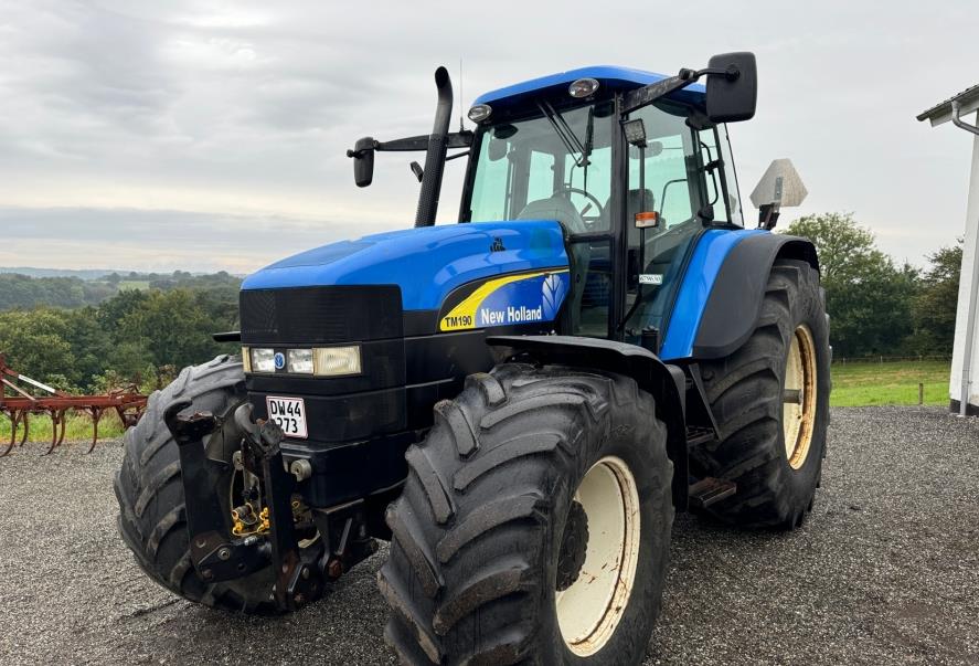 2004 New Holland TM190